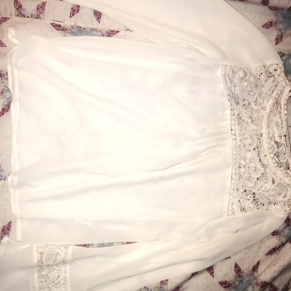 White long sleeve tunic